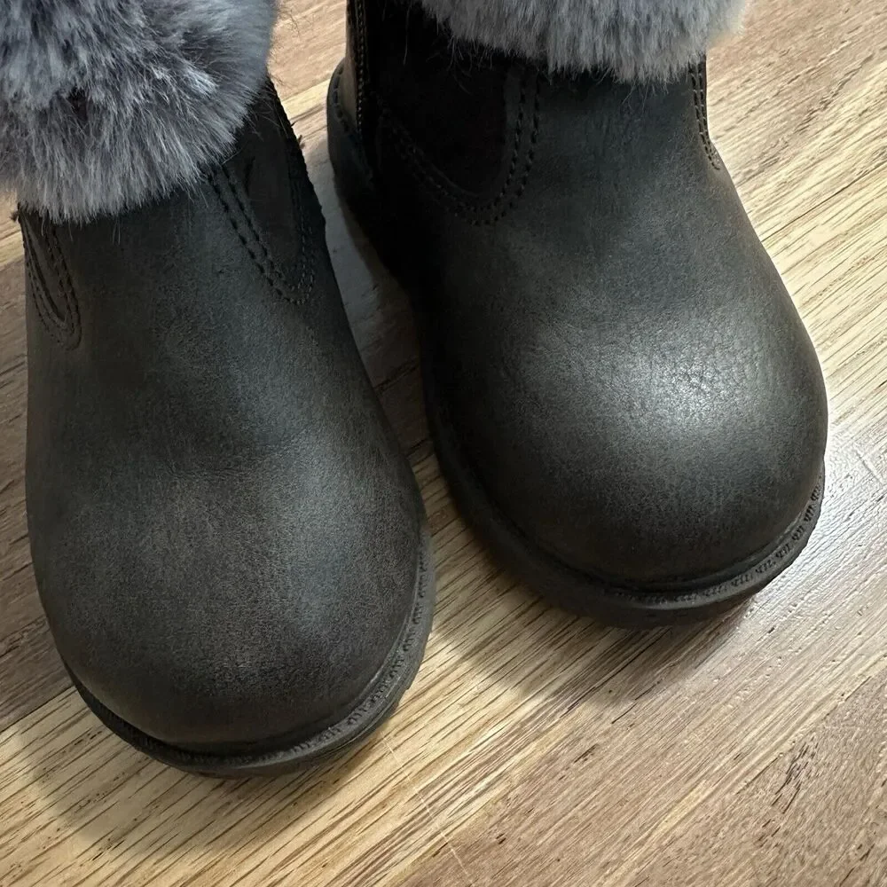 OshKosh B’Gosh Empress Boots, Faux Fur, Faux Leather, Toddler Size‎ 6